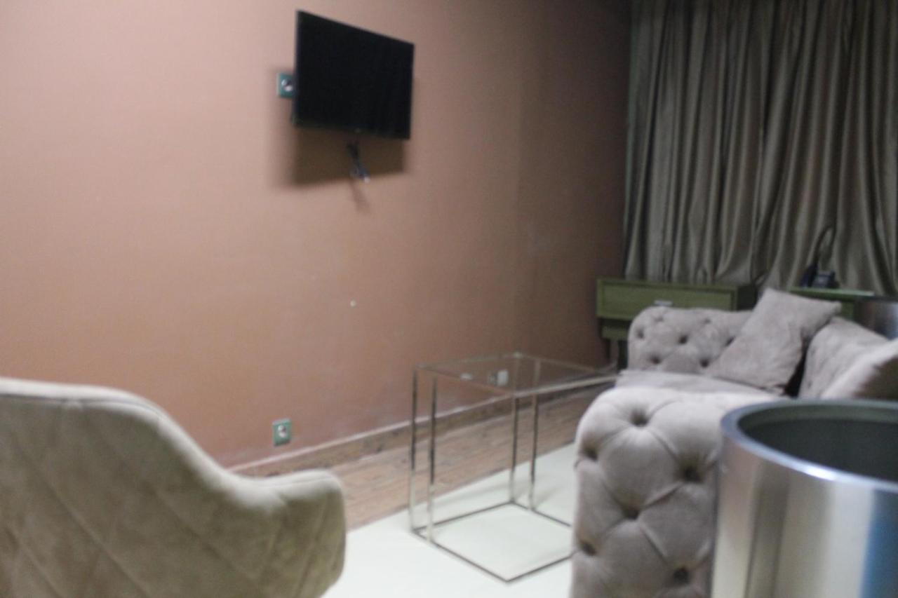 Wakola Hotel Cheikh Anta داكاغْ المظهر الخارجي الصورة